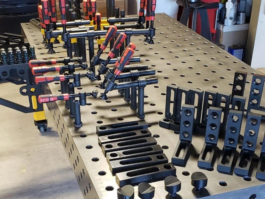 Tavolo di saldatura modulare